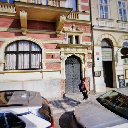 Apartment Apartman Karluv Most